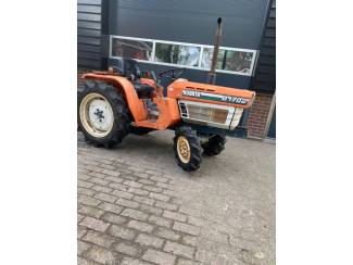 pluktreintractoren Kubota B1702