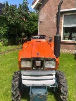 pluktreintractoren Kubota B 1502   4 WD