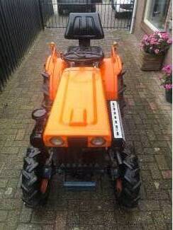 pluktreintractoren Kubota B7000