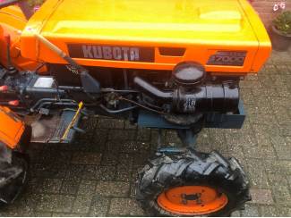 pluktreintractoren Kubota B7000