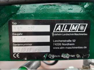 mechanische onkruidbestrijding Schoffelmachine Boomgaard , Laanbomen