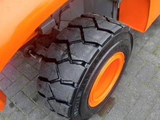 heftrucks stapelaars palletwagens Ruwterrein Heftruck