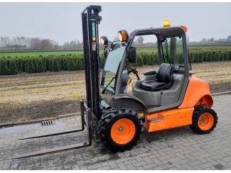 Compacte Ruwterrein Heftruck