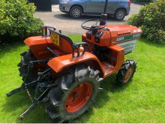 pluktreintractoren Kubota B 1502   4 WD