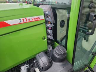 smalspoortractoren Fendt 211 vario gen3 profi plus bj2021