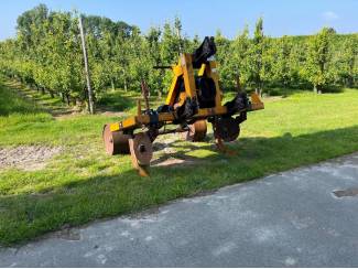 rotoreg Te koop! Diverse fruitteeltmachines