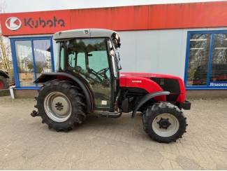 smalspoortractoren Massey Ferguson 3435S